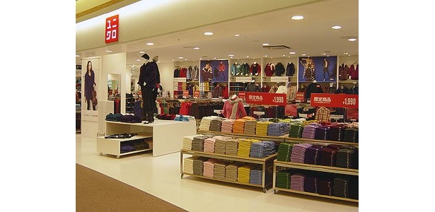 3階には「ユニクロ」の大型店も登場