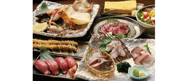 2980円のコース。写真は4人前
