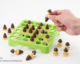 きのこたけのこ論争に白黒つけよう！オセロになって登場！