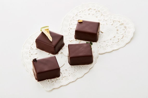 チョコレート専門店「CHOCOLATERIE TAKASU」