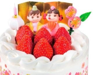 ひなまつり限定！ドレス姿のペコちゃんデコが可愛いケーキ