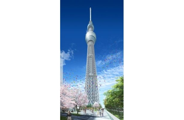 賑わい溢れるタワーへのアプローチ