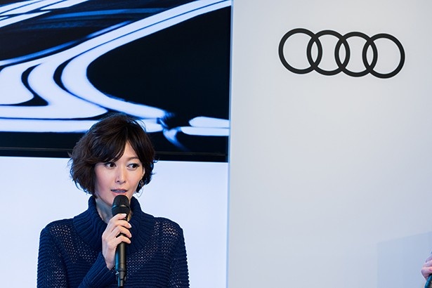 アウディについて「上品でありながらオトナの遊び心を忘れていない人が似合う車だと思います」と語る田丸