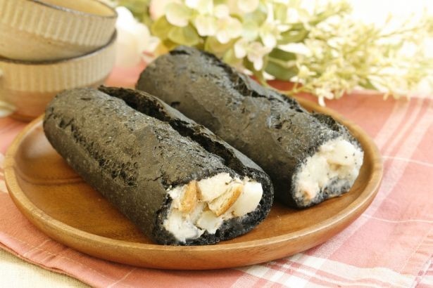 テラスモール湘南店限定の「恵方巻フランス ポテトサラダ」(463円)にはポテトサラダがたっぷり！