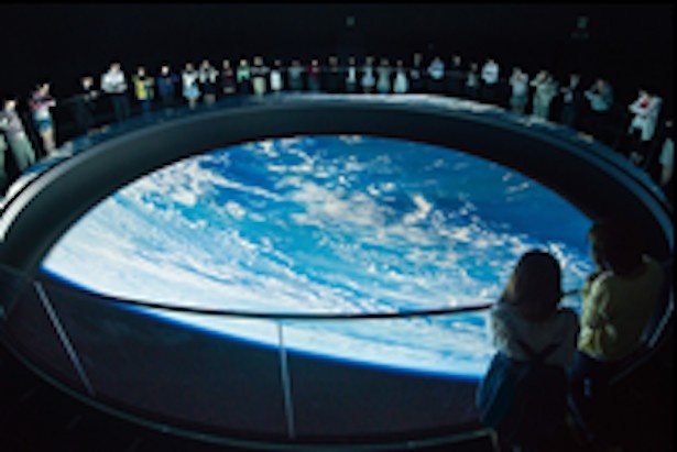 いろいろな視点から心地よく宇宙を楽しむエンタテインメントミュージアム「宇宙ミュージアムTeNQ」