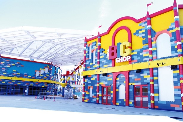 「THE BIG SHOP」、ほかでは手に入らないレアなレゴ(R)製品やグッズが購入できる