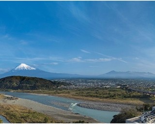 大観覧車「Fuji Sky View」から世界遺産・富士山のパノラマを一望！