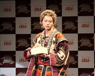 鬼はうち!? “鬼ちゃん”菅田将暉が女性200人と豆まき！
