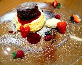 パンケーキとフォンダンショコラの禁断コラボ！1日5食のみの逸品スイーツ